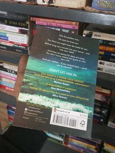 Don't Let Him In - Lisa Jewell