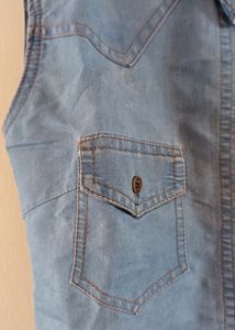 Jacket / Top Half Sleeves