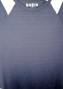 Black &amp; White T-Shirt+ free gift 🎁