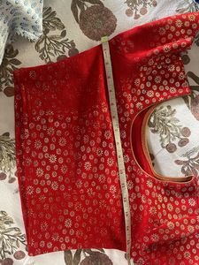 Stretchable Gold Printed Blouse
