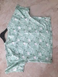 New Short Top With half Sleeves. Unused.