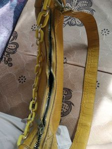 Croco Pattern Sling Bag