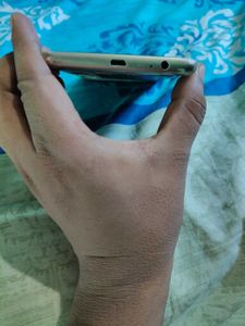 Samsung j7 max