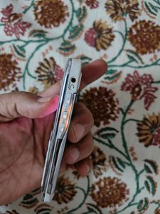 Nokia E71 Smartphone White Colour with New BP4L Battery