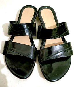 Flat Footwear