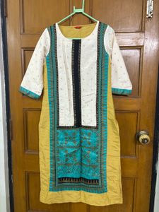 Elegant Yellow & White Kurti