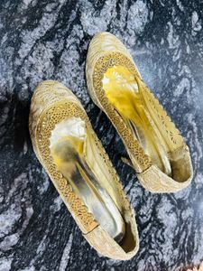Gold Party Wear Heals