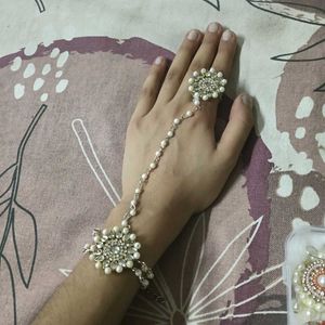 Pearl & Crystal Hand Harness