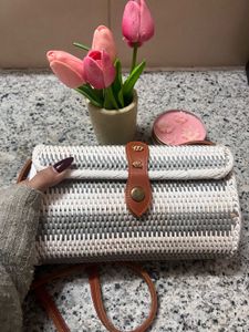 Woven Jute Crossbody Bag-Sling bag