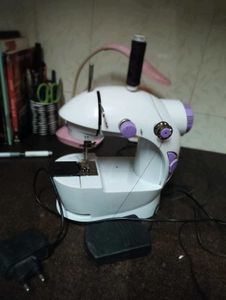 Mini Sewing 🪡🧵 Machine