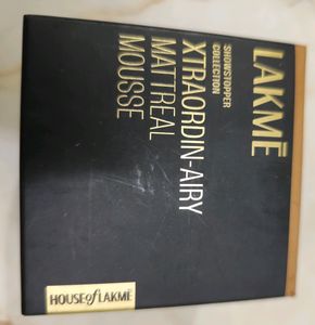 Lakme Mousse Foundation..