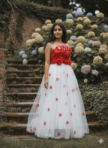 Elegant Strapless Party Gown