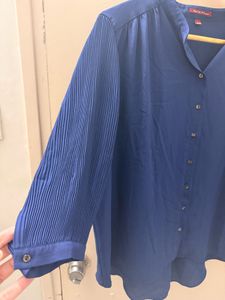 Elegant Navy Blue Pleated Sleeve Top
