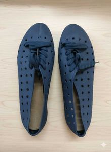 Cute Blue Lace-Up Flats