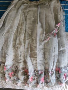 Beautiful Floral Top &amp; Skirt 🌸