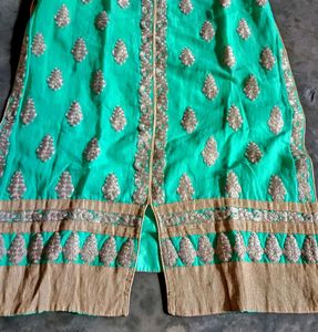 Elegant Ethnic Green Kurti✨