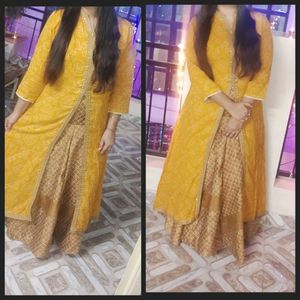Yellow &amp; Gold Embroidered Kurti Set