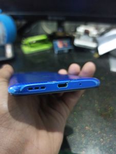 Redmi 9  In Blue Color No Any Problem