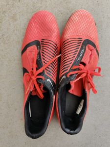Football Shoes/Studs