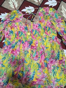 Floral Print Smocked Top