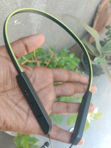 Stylish Wireless Neckband with Micro USB Charging