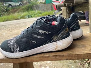 Adidas Sneakers