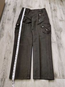 Ma2059 Sabrin cargo jeans waist 28 inches