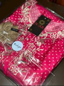 Prettiest Butter Viscose Muslin Kurta With Pants