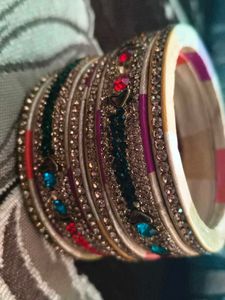 Sparkling multicolour lakh Bangle Set