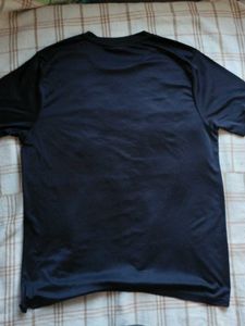 Reebok Black Graphic T-Shirt