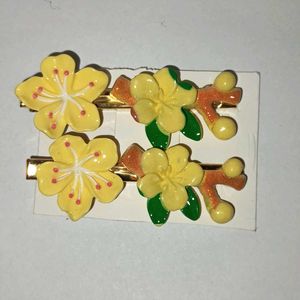 Yellow Sakura Cherry Blossom Clip🎀