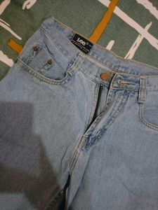 Lee Light Wash Jeans | Perfect for Casual