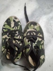 Camo Print Canvas Sneakers