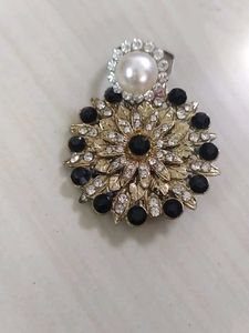 Design Pin And Ring Beautiful
