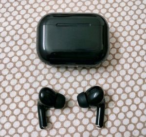 Negotiable Airpods Apple