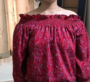 Women Offshoulder Pattern Red Printed Top