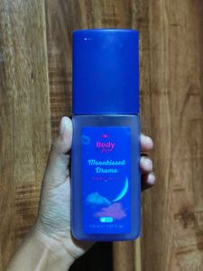 combo of plum and aqualogica body mist