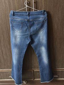 Cropped Flare Hem Jeans