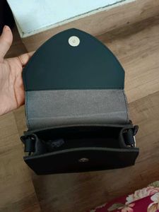 Chic Black Chain Handle Bag