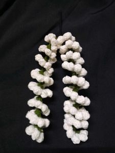 White Cotton Gajra