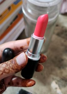 MAC Amplifier Lipstick Shade Impassioned