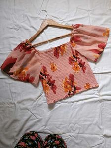 Pretty Peach Top