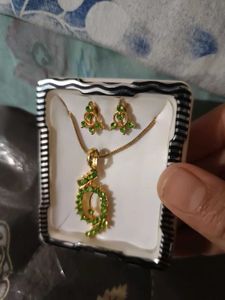 Green Jewelry Set