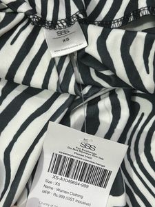 SSS ZEBRA  MINI SKIRT 💗(w Tag)
