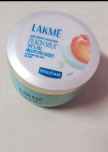 Lakme Peach Milk Moisturizer