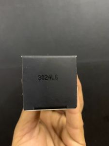 Natural Radiant Longwear Foundation ( Barcelona)