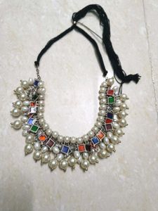 Pearls Multicolored Neckpiece