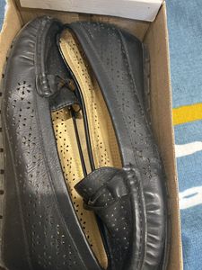 Mochi Black Belly Wedges