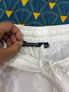 WHITE PANTS/PLAZOO