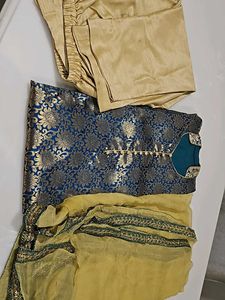 Beautiful Blue &amp; Gold Salwar Kameez Suit